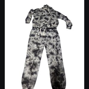 Old Navy Black and Gray Tie-Dye Jogger Set